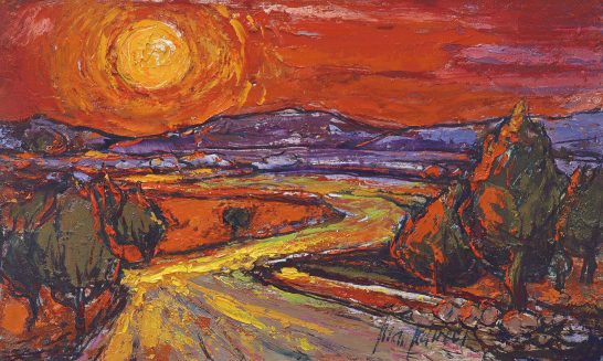 Puesta de sol Paisaje con un camino serpenteante bajo un sol brillante y cielos anaranjados.